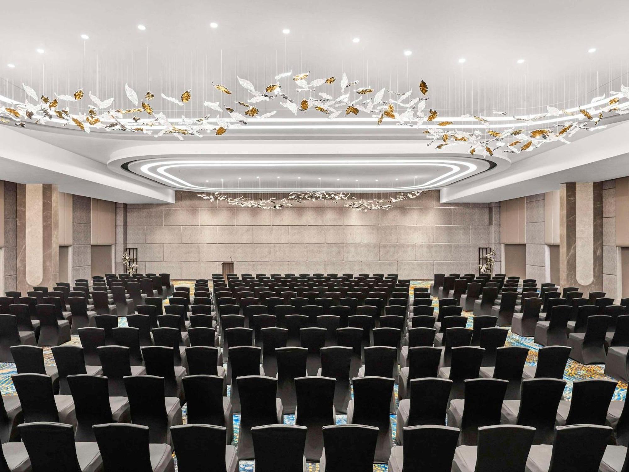 Novotel Mumbai International Airport Exterior foto The ballroom
