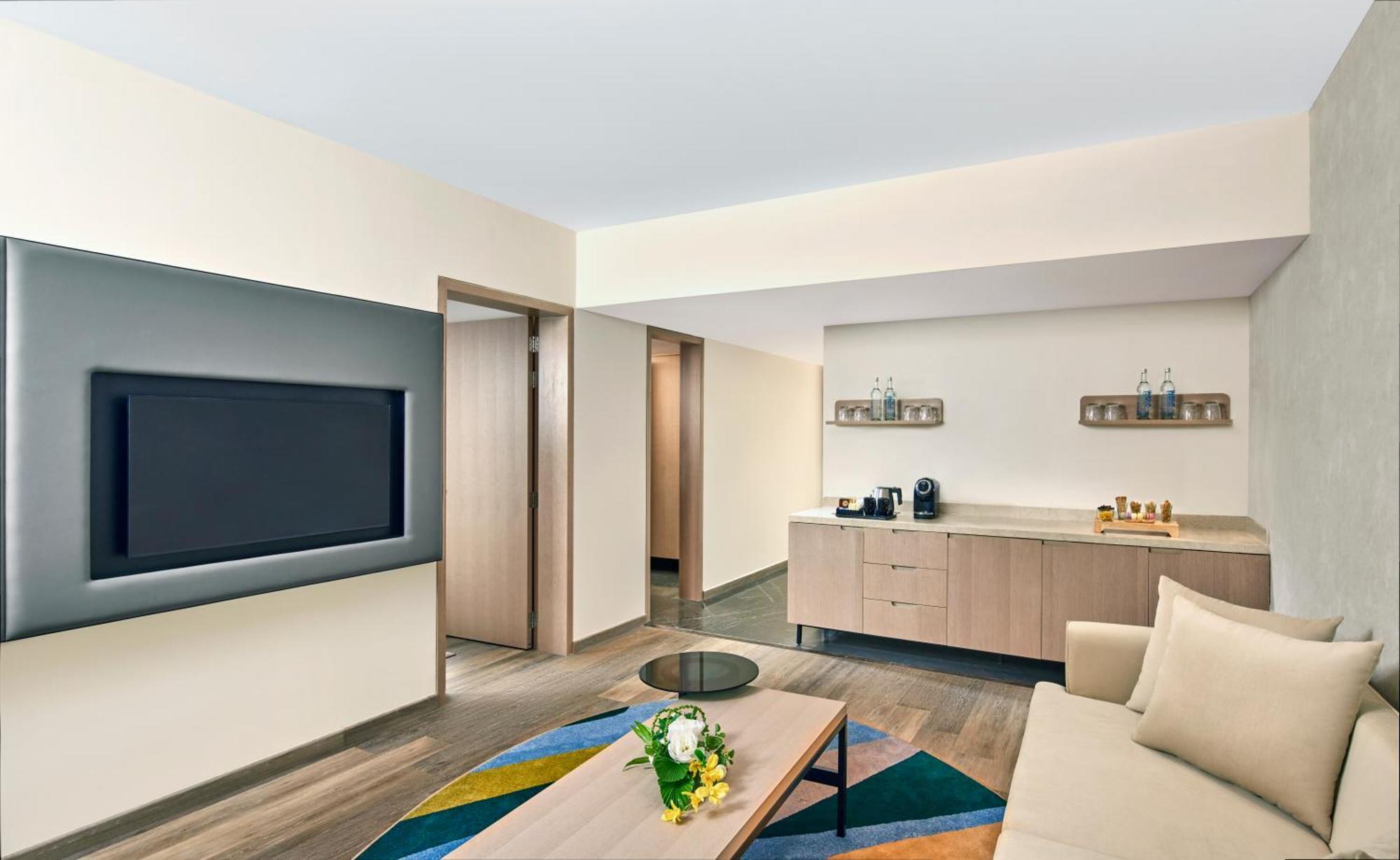 Novotel Mumbai International Airport Exterior foto A suite at the hotel