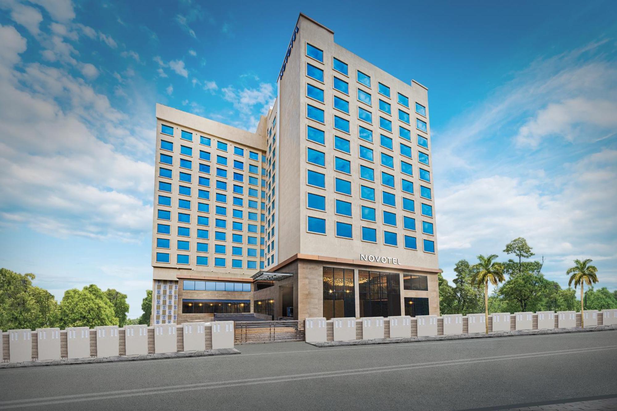 Novotel Mumbai International Airport Exterior foto