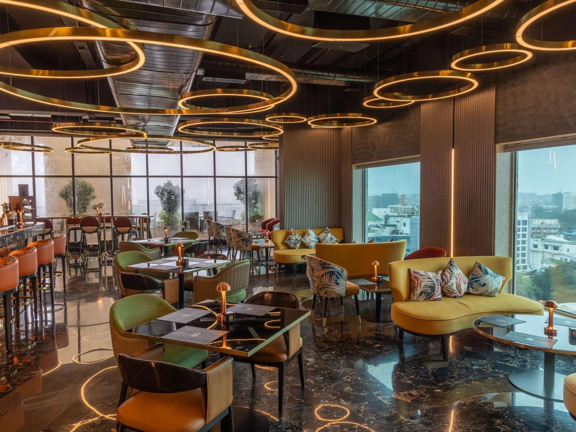 Novotel Mumbai International Airport Exterior foto